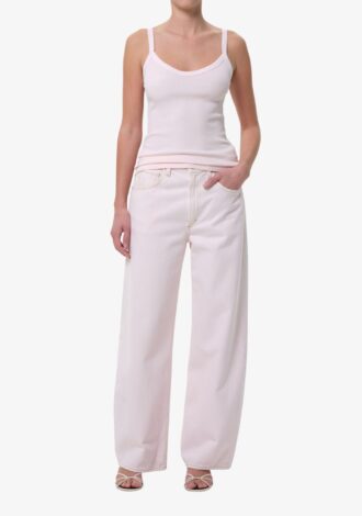 Low Curve Jean In Cosmos