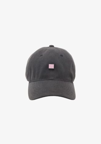 Face Stud Cap
