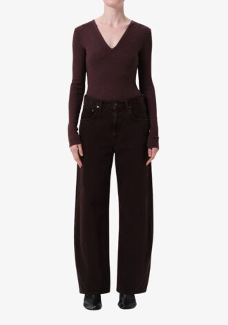 Low Curve Jean In Sloe Berry