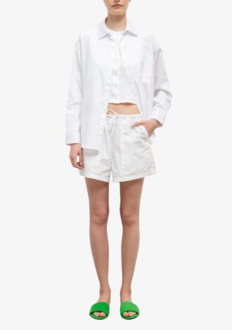 Yoko Classic Button Down